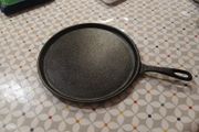 Cast iron pancake pan