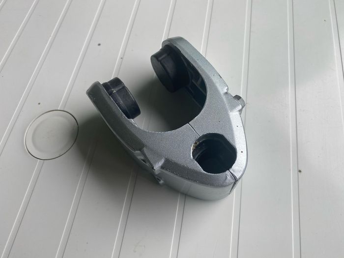 Honda BF5 5hp Outboard Leg Mounts