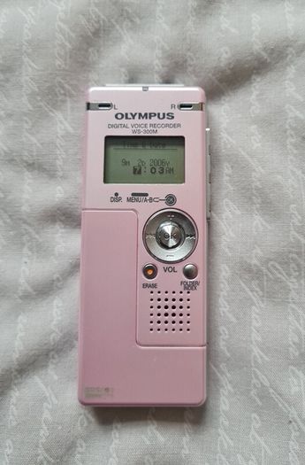 Olympus ws-300m digital voice recorder pink 256 mb in excellent condition