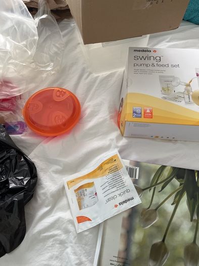medela swing pump and feed set