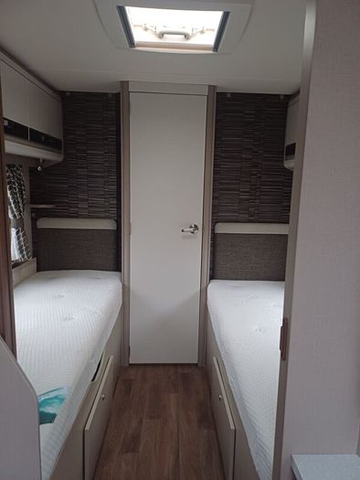 Sterling Eccles 565 (2016) Excellent Condition