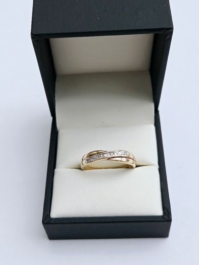 9ct Yellow Gold Diamond Crossover Eternity Ring