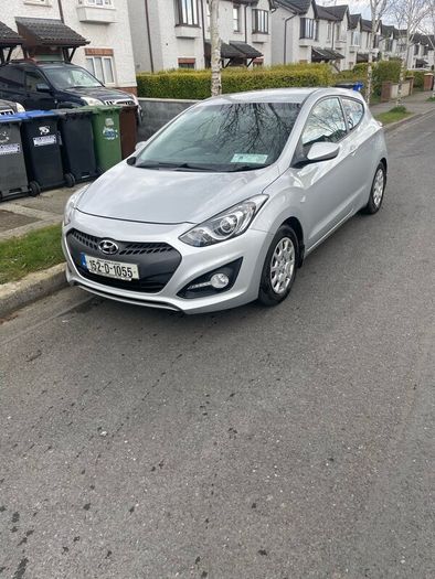152 Hyundai i30 commercial