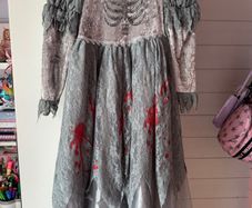 Girls Halloween skeleton bride costume 7/8