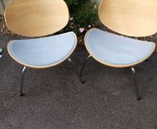 2 Oversized shell chairs