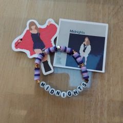 'Midnights' Taylor Swift Friendship Bracelet