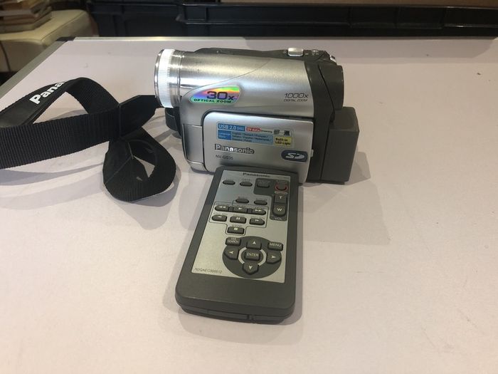 Cameras & Accessories & cables (R10)