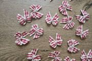 Christmas mini bows - beige and red