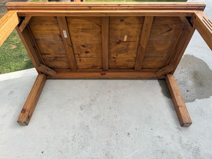 mexican pine table