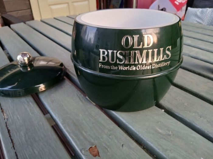 Bushmills ice bucket
