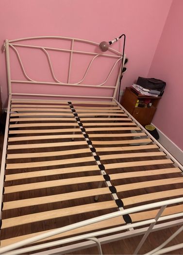 Metal frame king sized bed