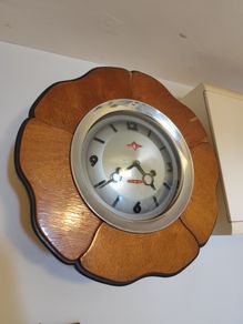 Winding clock