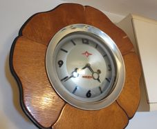 Winding clock