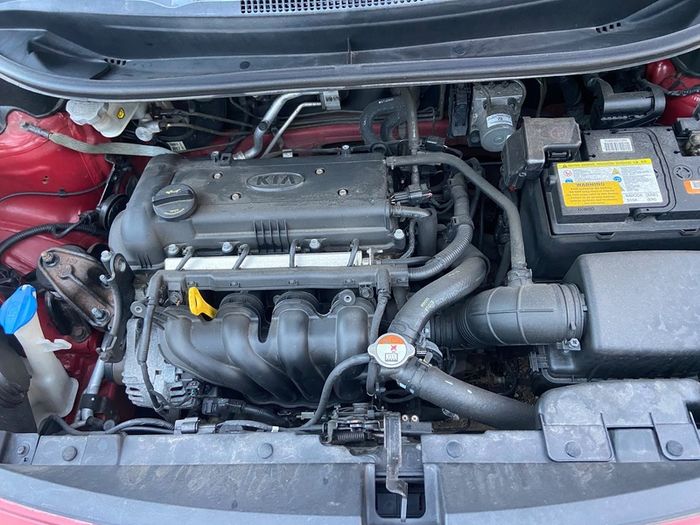 2013KIA Rio Breaking For Parts