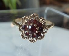 9ct Gold Garnet Cluster Flowerhead Ring, Rope Twist, Birmingham 1977, Size O, 1.96g