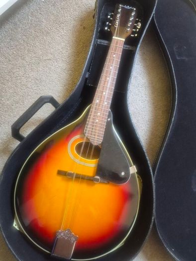 Mandolin