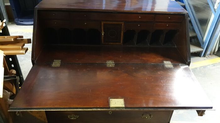 Georgian Bureau