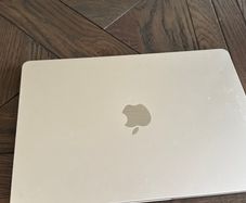 Laptop macbook