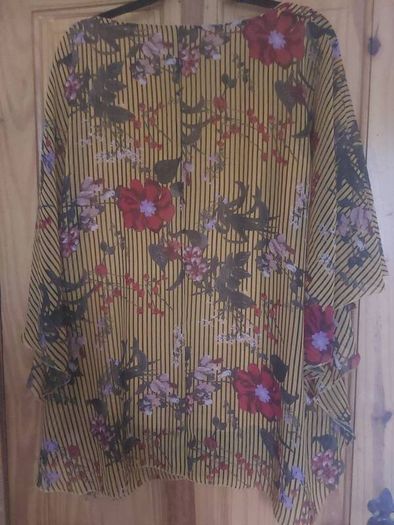 Joe Browns floral handkerchief top (free post)