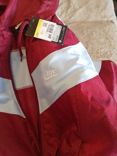 Nike Women Runner jacket BNWT