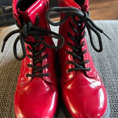 UK 13 red boots