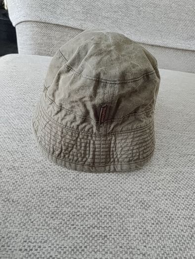 Barbour reversible bucket hat cap size small cotton inside with waxed waterproof outer in very good condition FREE STANDARD POSTAGE INCLUDED