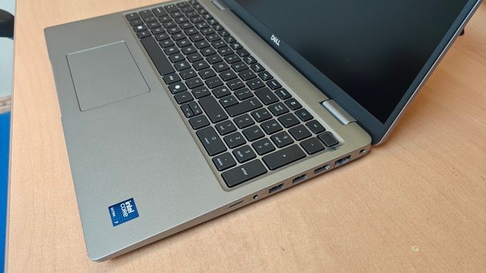 Dell Latitude 5550
