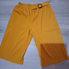Girls trousers size 6-7 years