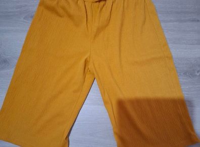 Girls trousers size 6-7 years