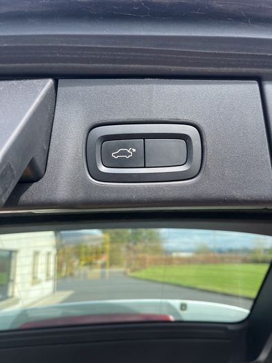 2018 Volvo V90