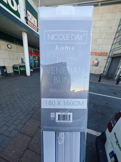Venetian blind