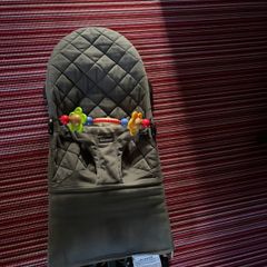 Baby bjorn bouncer