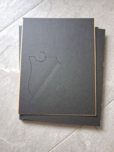 Paper picture frames