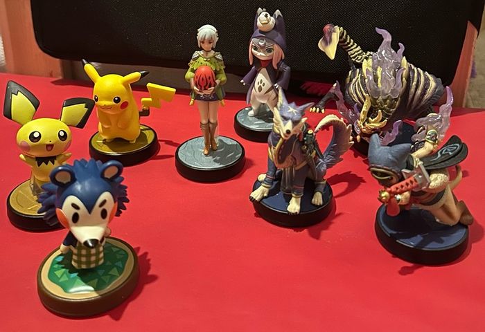 Nintendo Switch Amiibo Figures read description