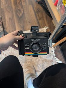 Vintage 1970s Polaroid Instant 20 Land Camera