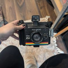 Vintage 1970s Polaroid Instant 20 Land Camera