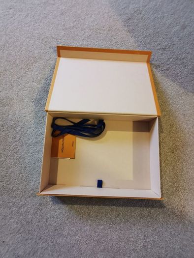 Louis Vuitton box
