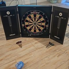 Dart board and darts