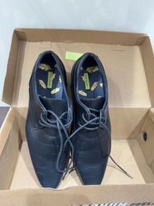 mens shoes river island.