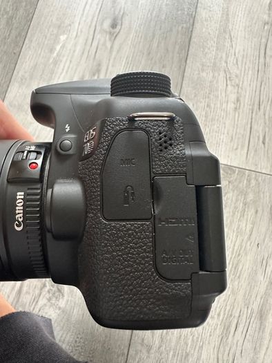 Canon camera EOS 70D for parts