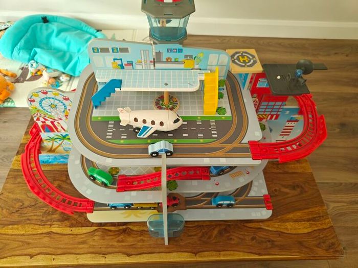 Hape Mega City