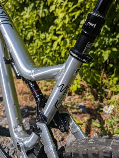Commencal Meta AM V4.2 RACE
