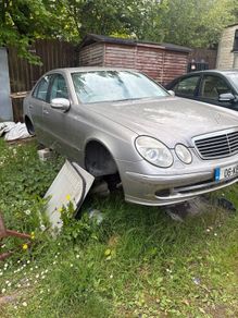 Mercedes E220 for breaking