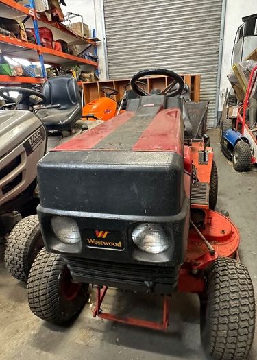 WESTWOOD T1800 - Sit on lawn Mower