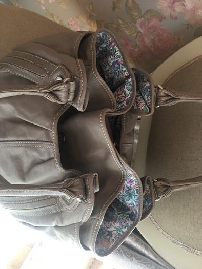 Oushka leather bag. As new.