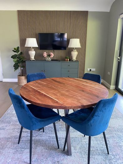 Solid 120cm round Acacia Dining Table & 4 Velvet Chairs.