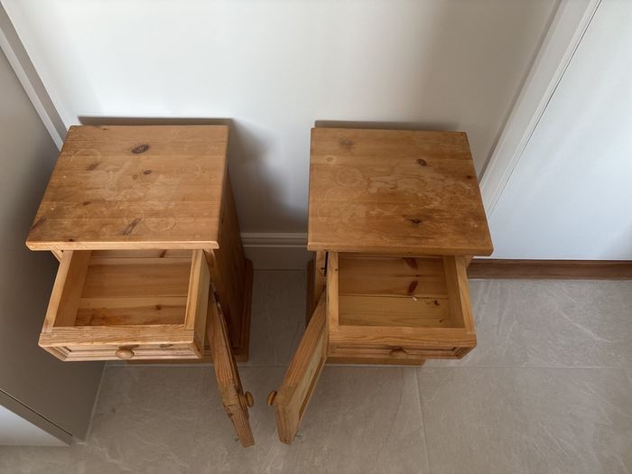 Bedside Lockers
