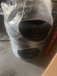 245/35 R19 93Y Tyres x4