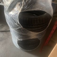 245/35 R19 93Y Tyres x4