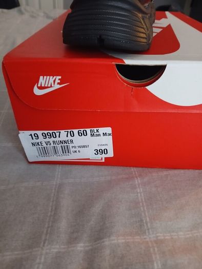Nike V5 Trainers Brand New Size 6